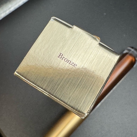 Kevyn Aucoin Molten Lip Color - Bronze Full Size New in box - Picture 5 of 11